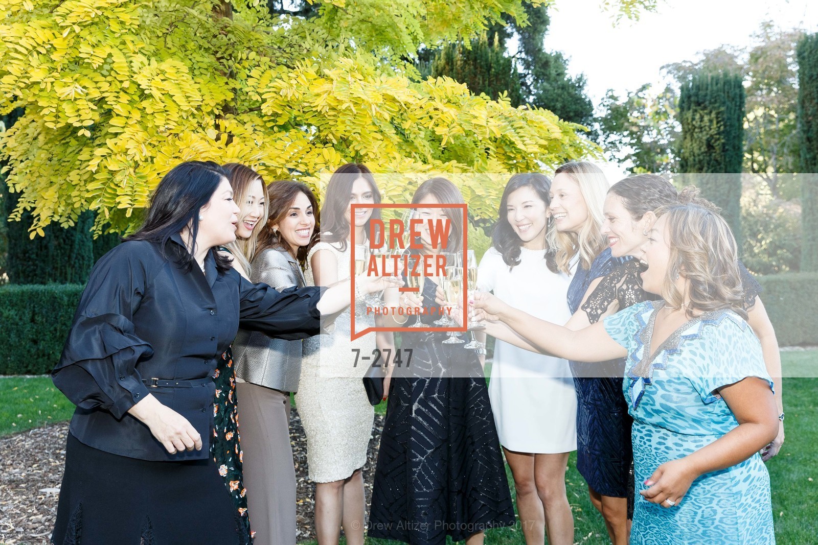 Patrice Wilbur, Cindy Sohn, Lara Krpata, Rita Walia, Teri Kil, Mary Ann Hasenstab, Amy Fenton, Nicole Salama, Gerry Wong, CuriOdyssey Gala 2017: NATURE OF PATTERNS, Filioli. 86 Cañada Road, Woodside, CA 94062, October 14th, 2017, Photo #7-2747 Patrice Wilbur, Cindy Sohn, Lara Krpata, Rita Walia, Teri Kil, Mary Ann Hasenstab, Amy Fenton, Nicole Salama, Gerry Wong, Photo #7-2747