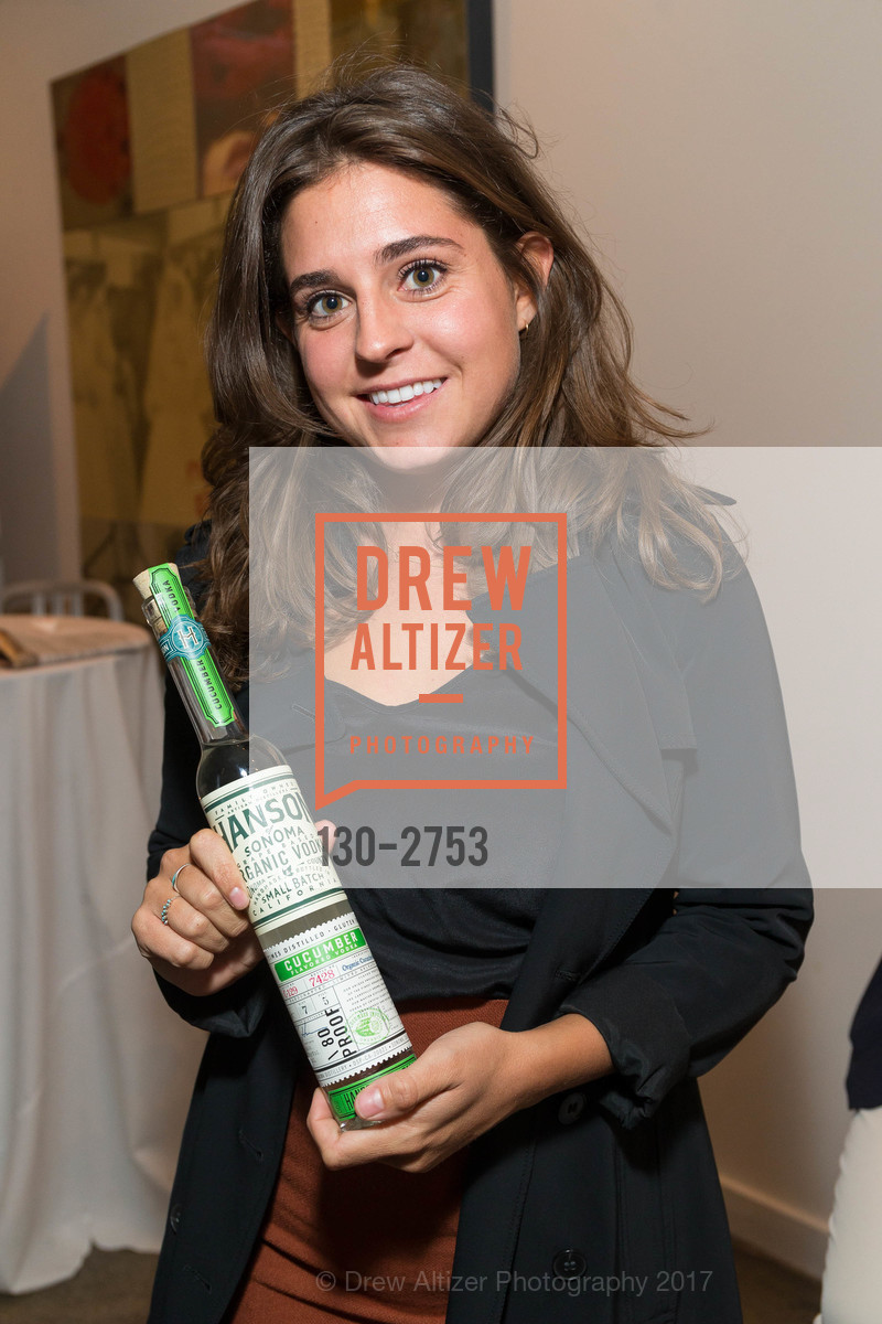 Alana Hanson, Photo #130-2753