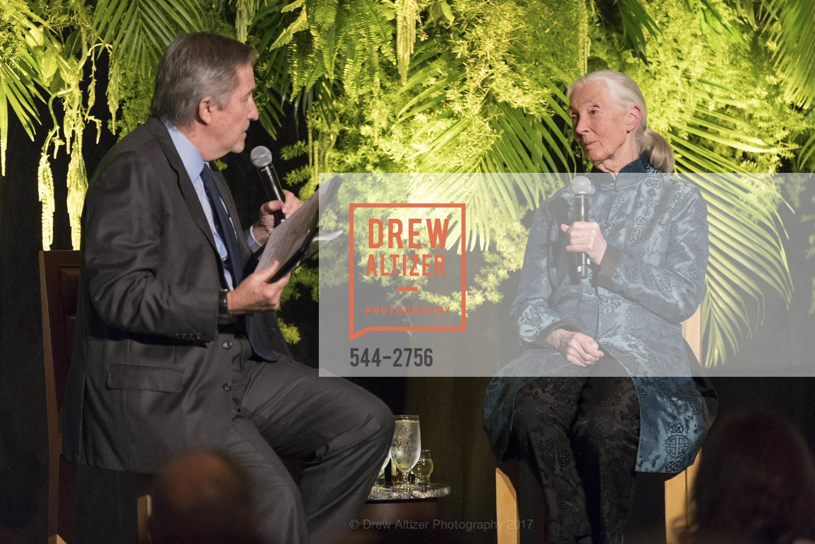 Forrest Sawyer, Jane Goodall, Photo #544-2756