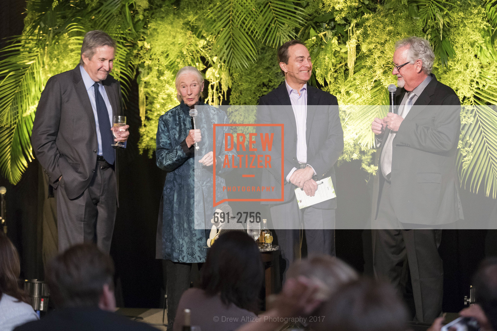Forrest Sawyer, Jane Goodall, Charlie Knowles, Tom Mangelsen, Photo #691-2756