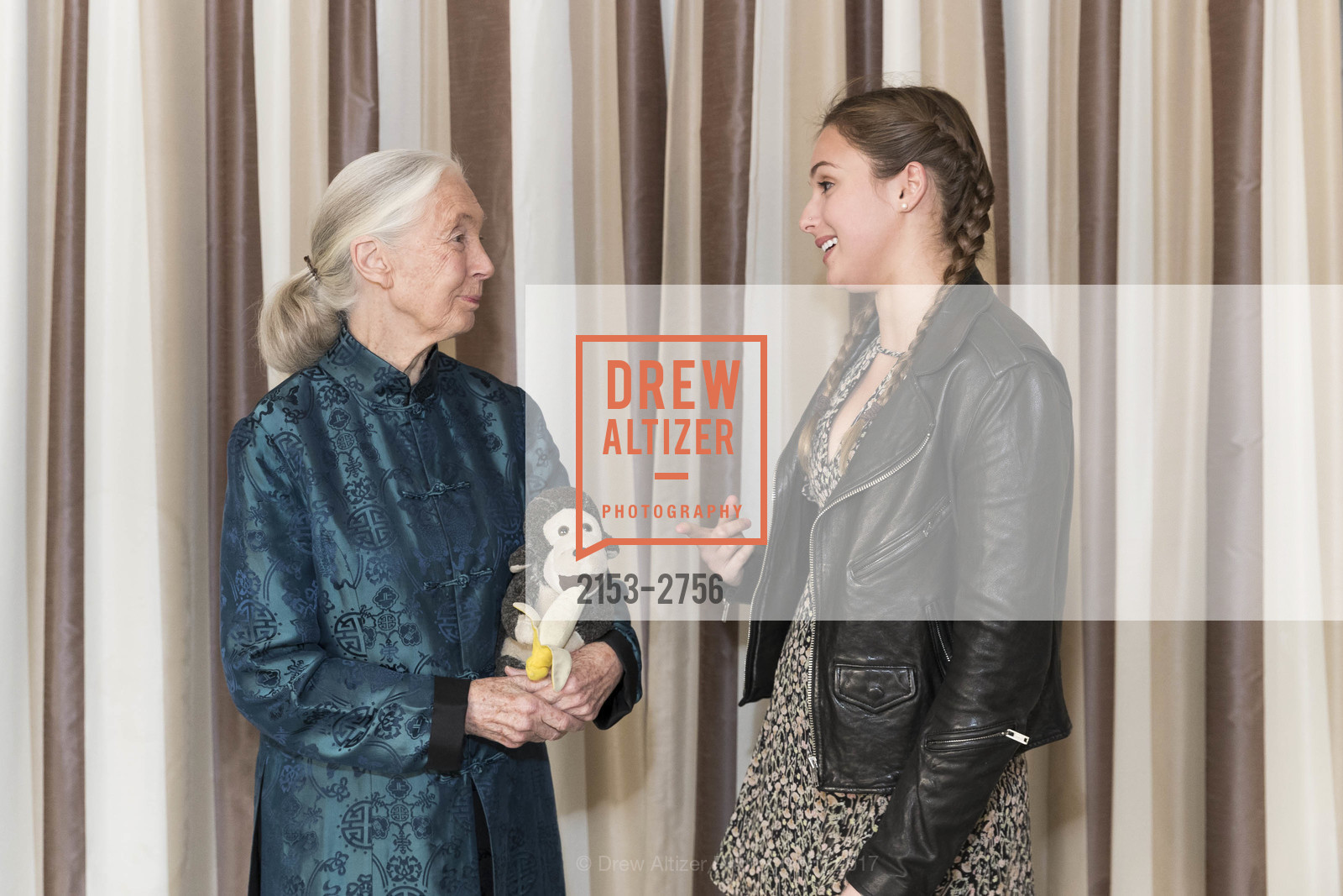 Jane Goodall, Lianna Nixon, Photo #2153-2756