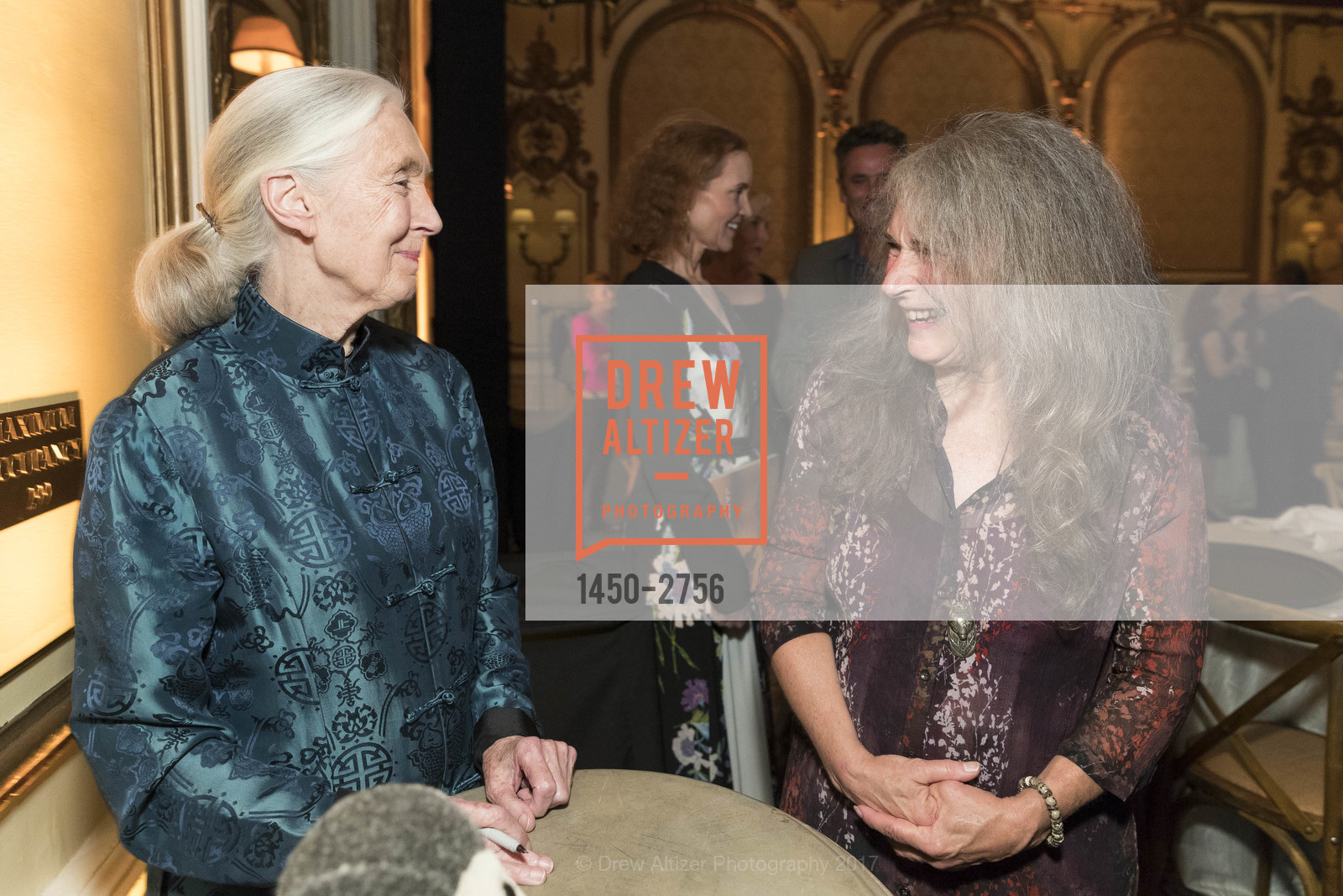 Jane Goodall, Carol Dille, Photo #1450-2756