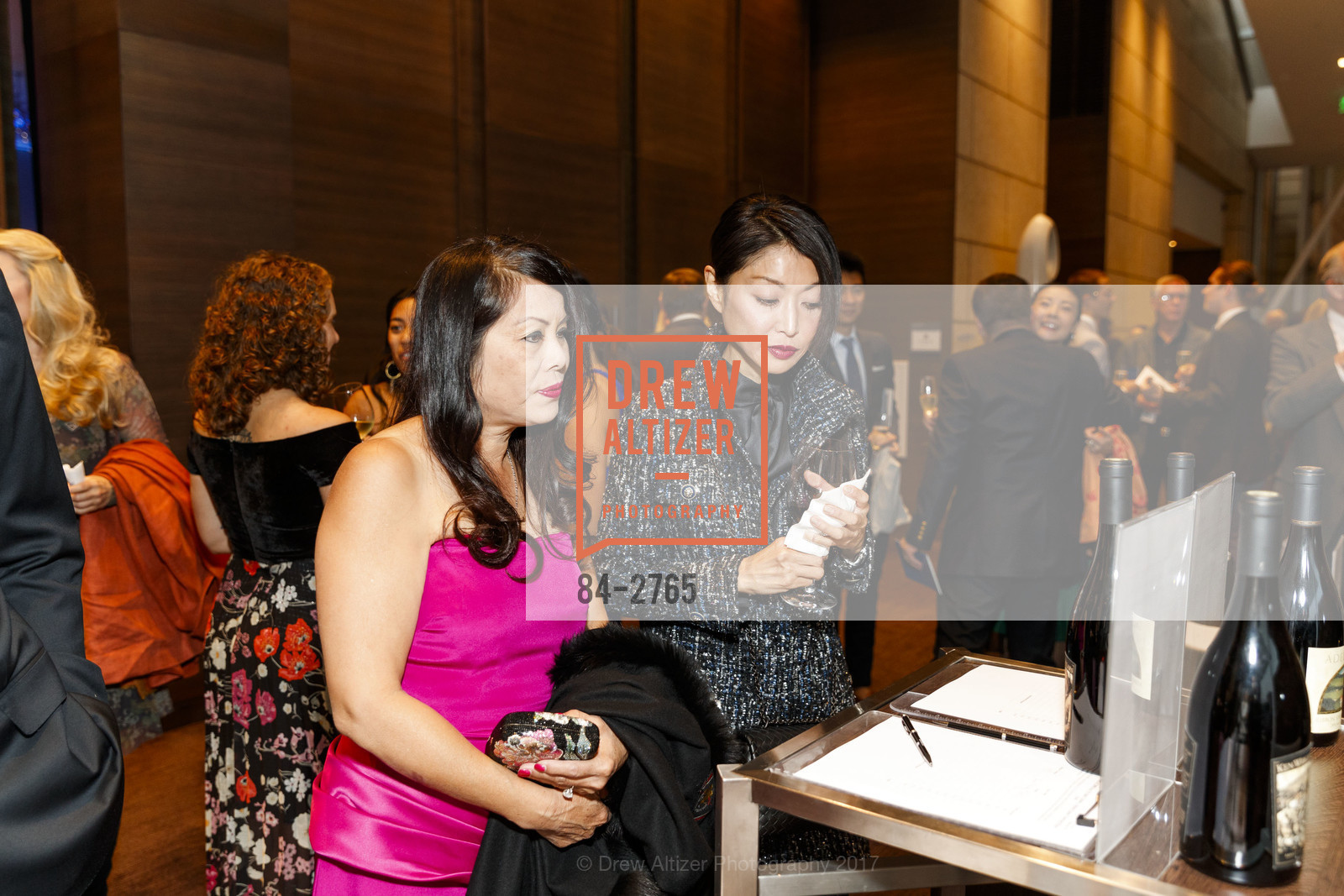 Sharon Seto, Kumiko Steven, Headstand Gala, St. Regis Hotel, October 13th, 2017, Photo #84-2765 Sharon Seto, Kumiko Steven, Photo #84-2765