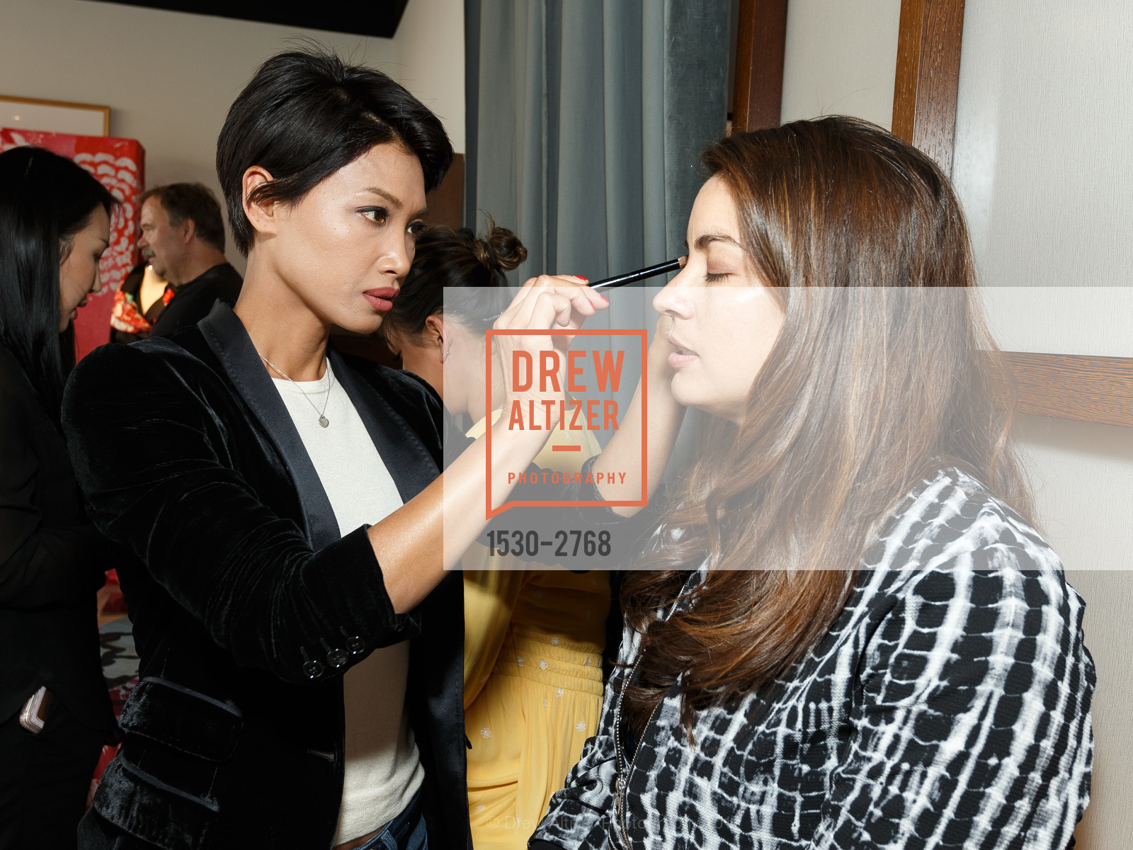 Nanchiza Charandsee, Cle de Peau x hosted by Neiman Marcus, Neiman Marcus. 150 Stockton St, October 14th, 2017, Photo #1530-2768 Nanchiza Charandsee, Photo #1530-2768