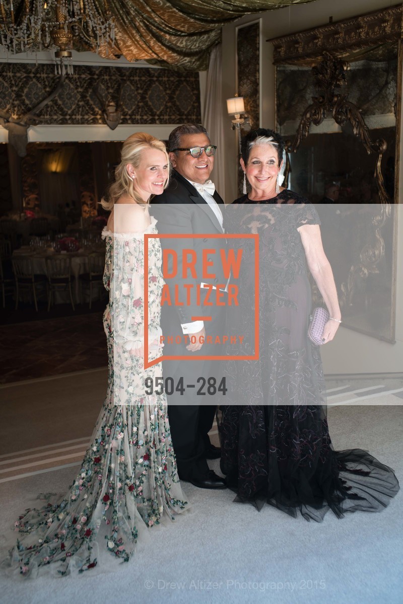 Jane Mudge, Riccardo Benavides, Karen Kubin, Gucci & Vogue Dinner, War Memorial Opera House. War Memorial Opera House, . 301 Van Ness Ave, September 11th, 2015, Photo #9504-284 Jane Mudge, Riccardo Benavides, Karen Kubin, Photo #9504-284