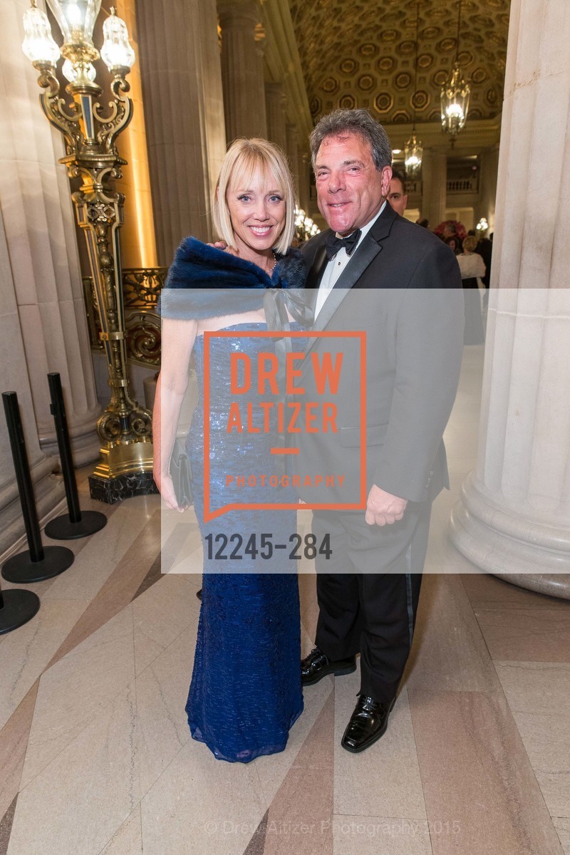 Diane Rubin, Lenny Eber, Gucci & Vogue Dinner, War Memorial Opera House. War Memorial Opera House, . 301 Van Ness Ave, September 11th, 2015, Photo #12245-284 Diane Rubin, Lenny Eber, Photo #12245-284