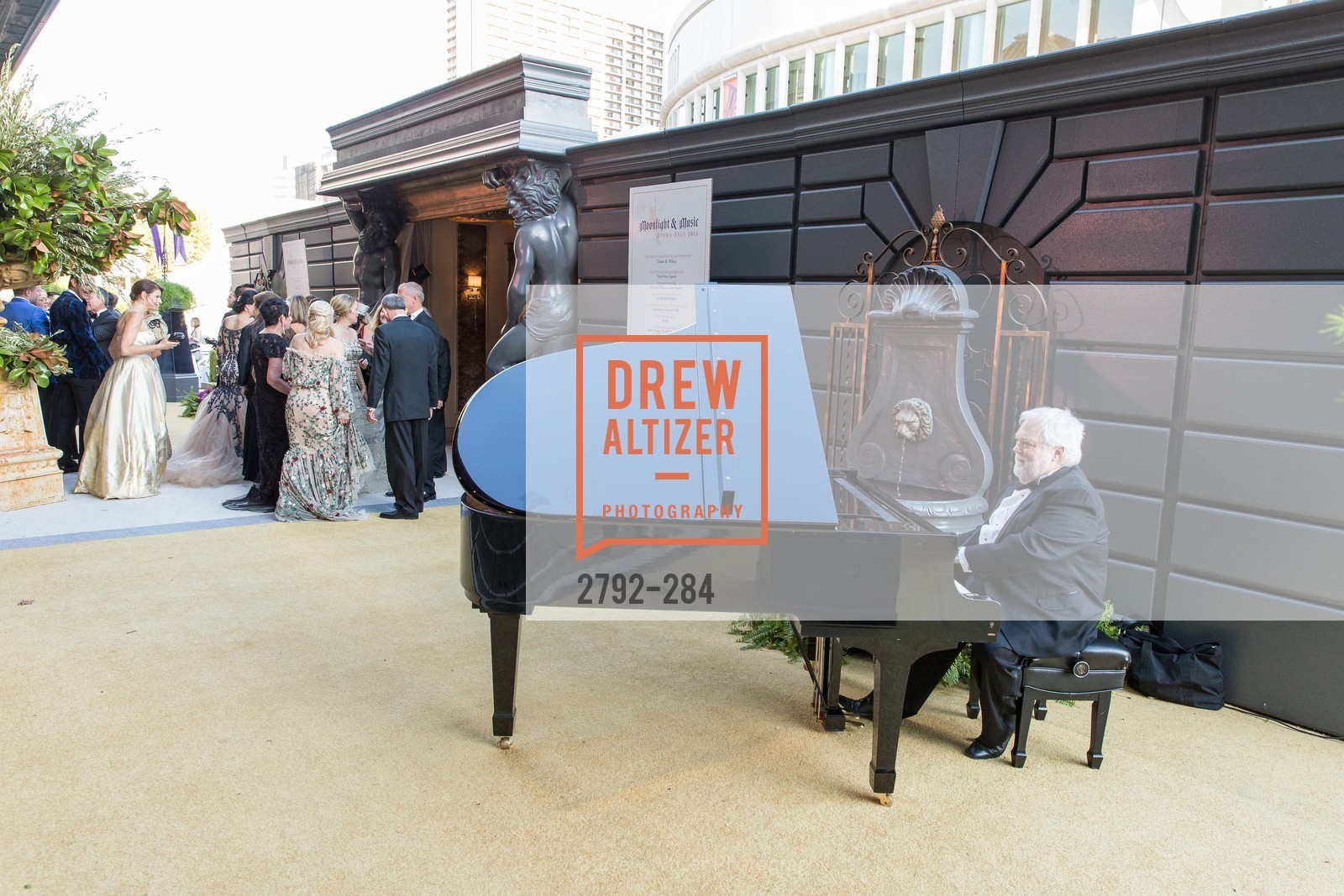 Atmosphere, Opera Ball 2015: Moonlight & Music, War Memorial Opera House. 301 Van Ness Ave, September 11th, 2015,Drew Altizer, Drew Altizer Photography, full-service event agency, private events, San Francisco photographer, photographer California