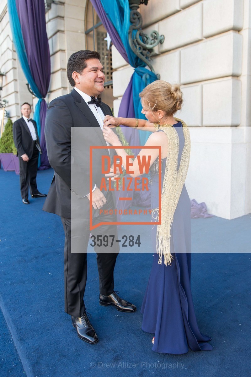 Eric Rodriguez, Noelle von Tesmar, Opera Ball 2015: Moonlight & Music, War Memorial Opera House. 301 Van Ness Ave, September 11th, 2015,Drew Altizer, Drew Altizer Photography, full-service event agency, private events, San Francisco photographer, photographer California