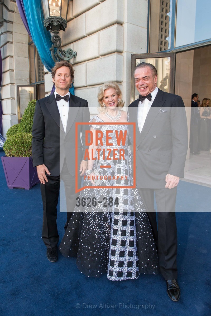 Trevor Traina, Dede Wilsey, Boaz Mazor, Gucci & Vogue Dinner, War Memorial Opera House. War Memorial Opera House, . 301 Van Ness Ave, Photo #3626-284 Trevor Traina, Dede Wilsey, Boaz Mazor, Photo #3626-284
