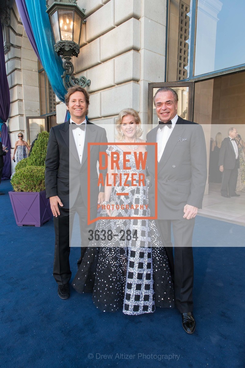 Trevor Traina, Dede Wilsey, Boaz Mazor, Gucci & Vogue Dinner, War Memorial Opera House. War Memorial Opera House, . 301 Van Ness Ave, Photo #3638-284 Trevor Traina, Dede Wilsey, Boaz Mazor, Photo #3638-284