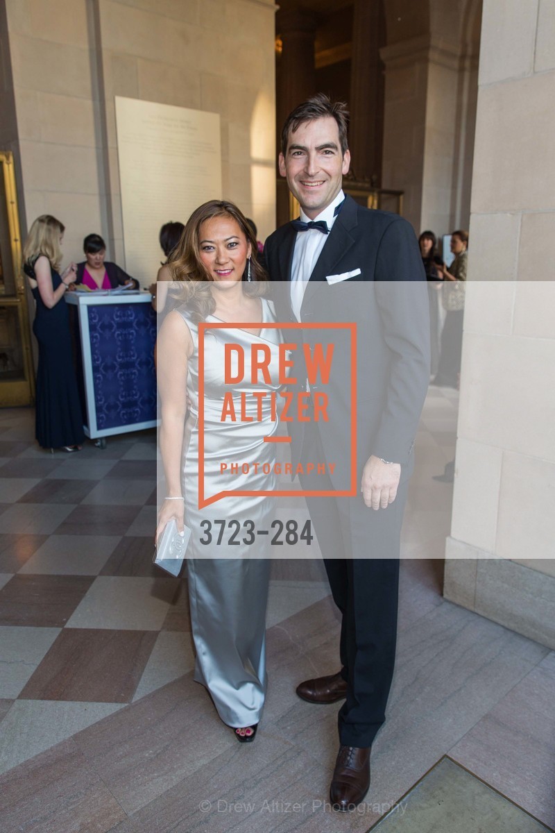 Elizabeth Fullerton, Christian Thaler, Gucci & Vogue Dinner, War Memorial Opera House. War Memorial Opera House, . 301 Van Ness Ave, Photo #3723-284 Elizabeth Fullerton, Christian Thaler, Photo #3723-284