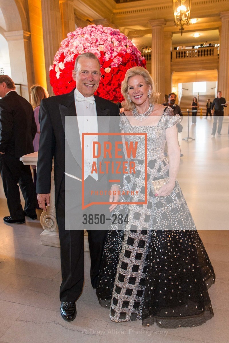 David Gockley, Dede Wilsey, Gucci & Vogue Dinner, War Memorial Opera House. War Memorial Opera House, . 301 Van Ness Ave, Photo #3850-284 David Gockley, Dede Wilsey, Photo #3850-284