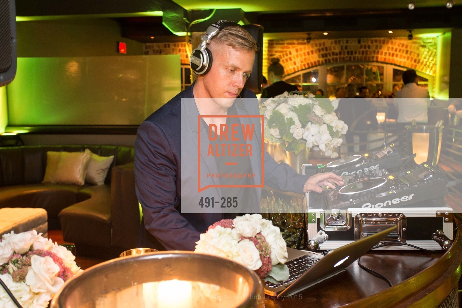Dj, San Francisco Opera's BRAVO! CLUB Opening Night Gala, War Memorial Opera House. 301 Van Ness Ave, September 11th, 2015,Drew Altizer, Drew Altizer Photography, full-service agency, private events, San Francisco photographer, photographer california