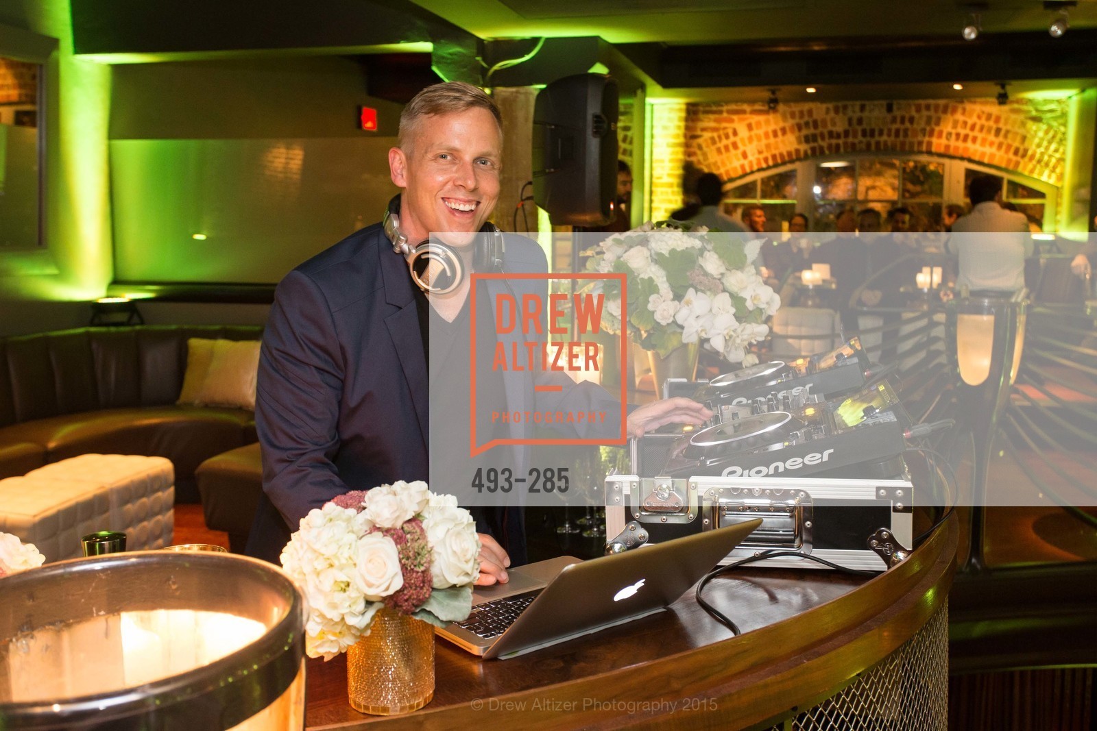 Dj, San Francisco Opera's BRAVO! CLUB Opening Night Gala, War Memorial Opera House. 301 Van Ness Ave, September 11th, 2015,Drew Altizer, Drew Altizer Photography, full-service agency, private events, San Francisco photographer, photographer california