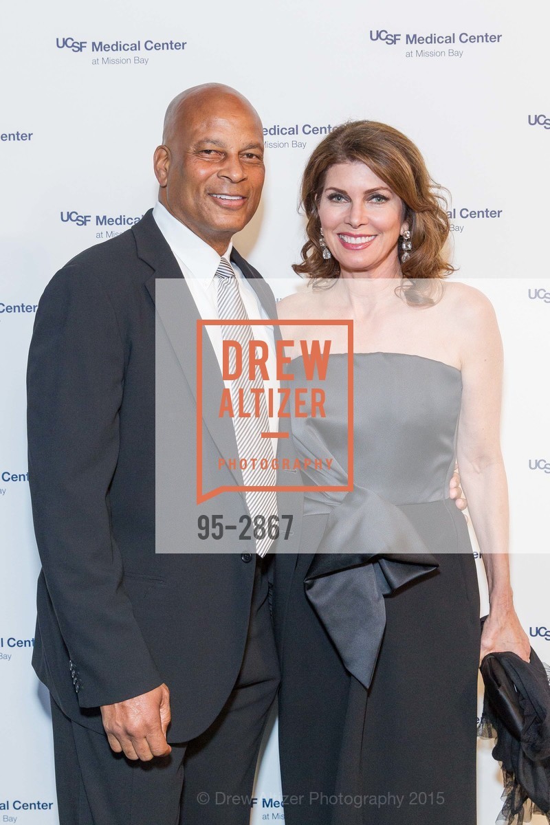 Ronnie Lott, Karen Lott, UCSF MEDICAL CENTER Champions Gala, US, January 11th, 2015, Photo #95-2867 Ronnie Lott, Karen Lott, Photo #95-2867