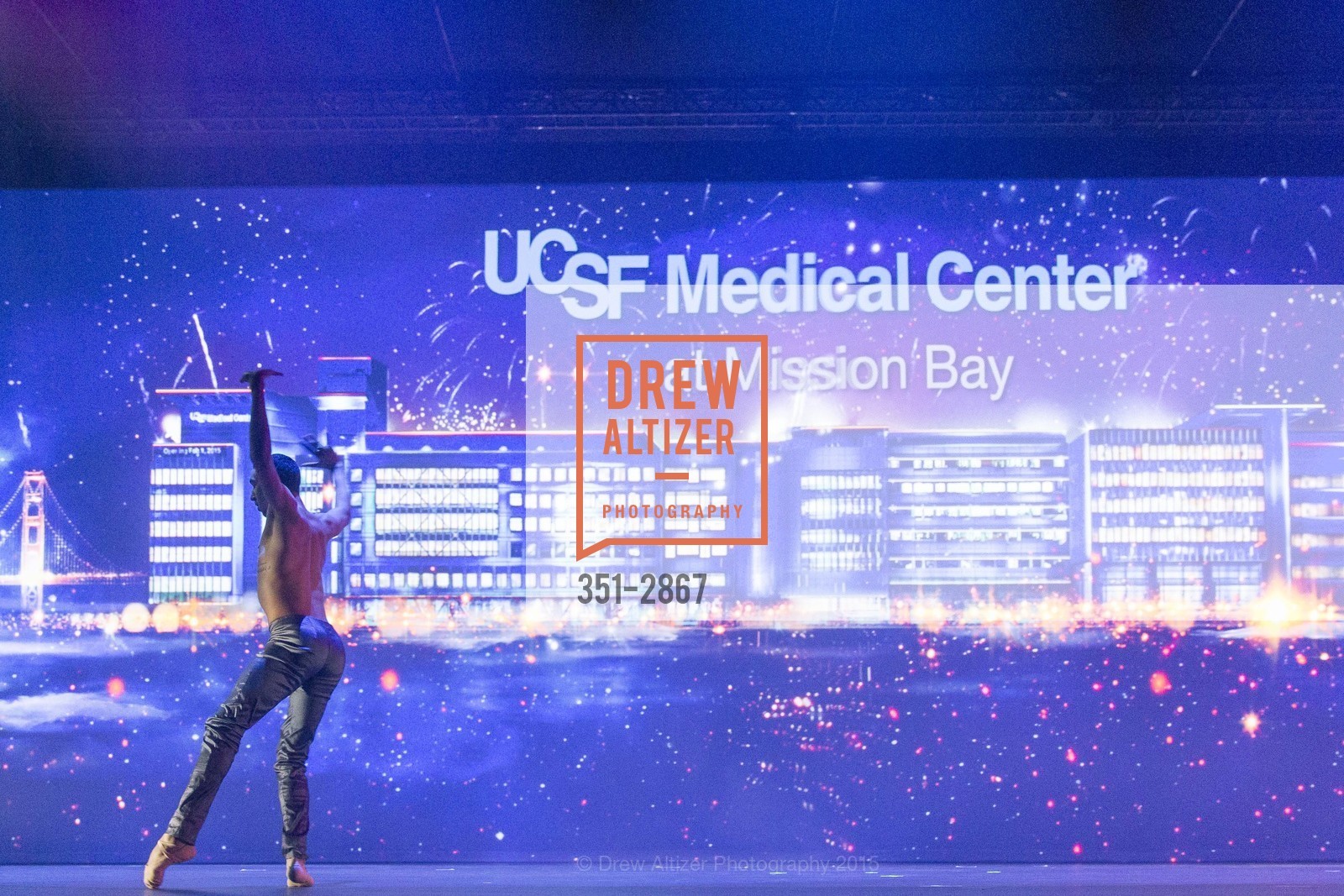 Performance, UCSF MEDICAL CENTER Champions Gala, US, January 11th, 2015, Photo #351-2867 Performance, Photo #351-2867