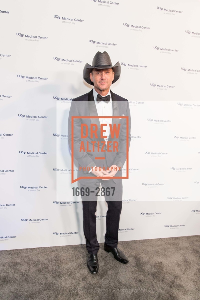 Tim McGraw, UCSF MEDICAL CENTER Champions Gala, US, January 11th, 2015, Photo #1669-2867 Tim McGraw, Photo #1669-2867