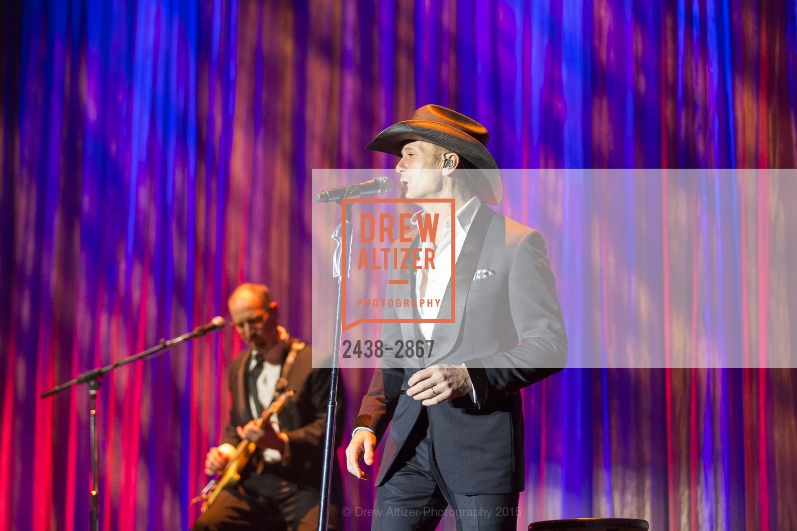 Tim McGraw, UCSF MEDICAL CENTER Champions Gala, US, January 11th, 2015, Photo #2438-2867 Tim McGraw, Photo #2438-2867