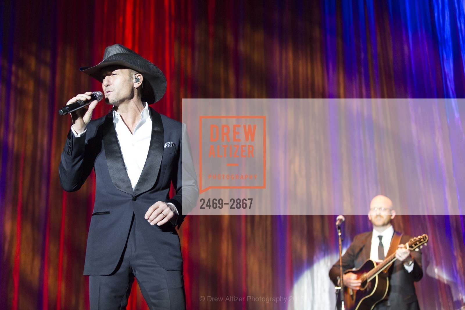 Tim McGraw, UCSF MEDICAL CENTER Champions Gala, US, January 11th, 2015, Photo #2469-2867 Tim McGraw, Photo #2469-2867