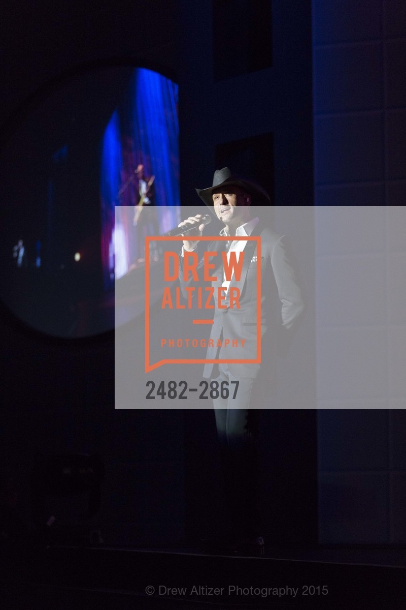 Tim McGraw, UCSF MEDICAL CENTER Champions Gala, US, January 11th, 2015, Photo #2482-2867 Tim McGraw, Photo #2482-2867