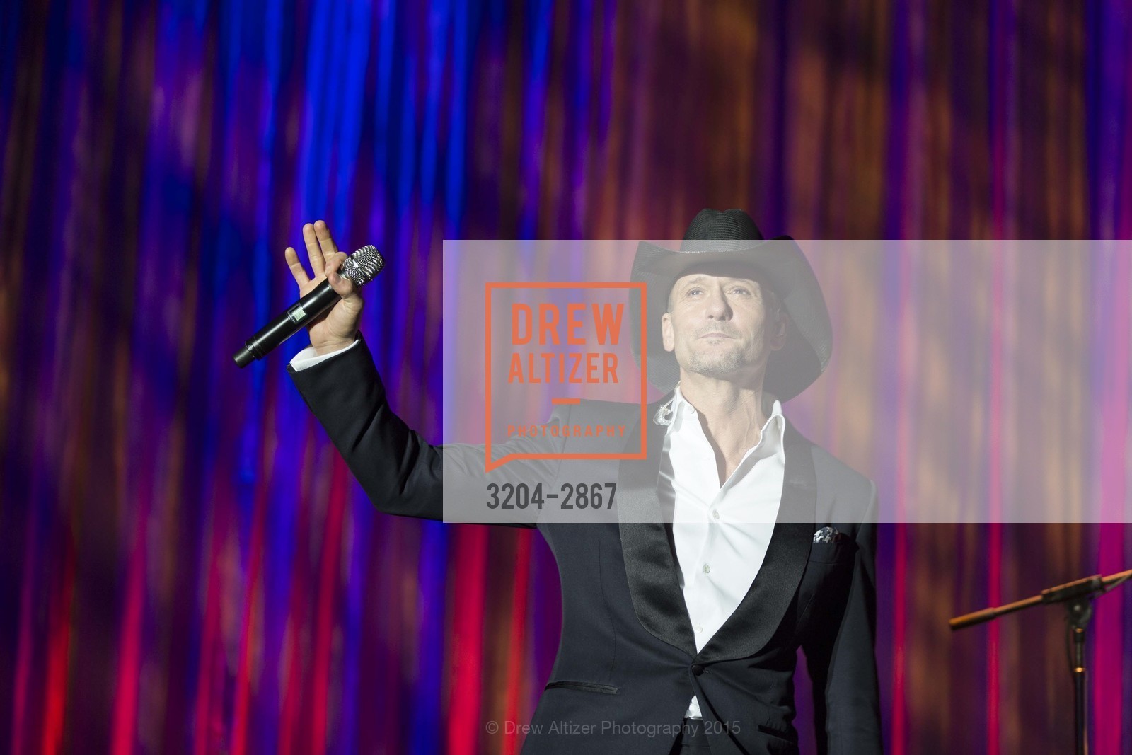 Tim McGraw, UCSF MEDICAL CENTER Champions Gala, US, January 11th, 2015, Photo #3204-2867 Tim McGraw, Photo #3204-2867
