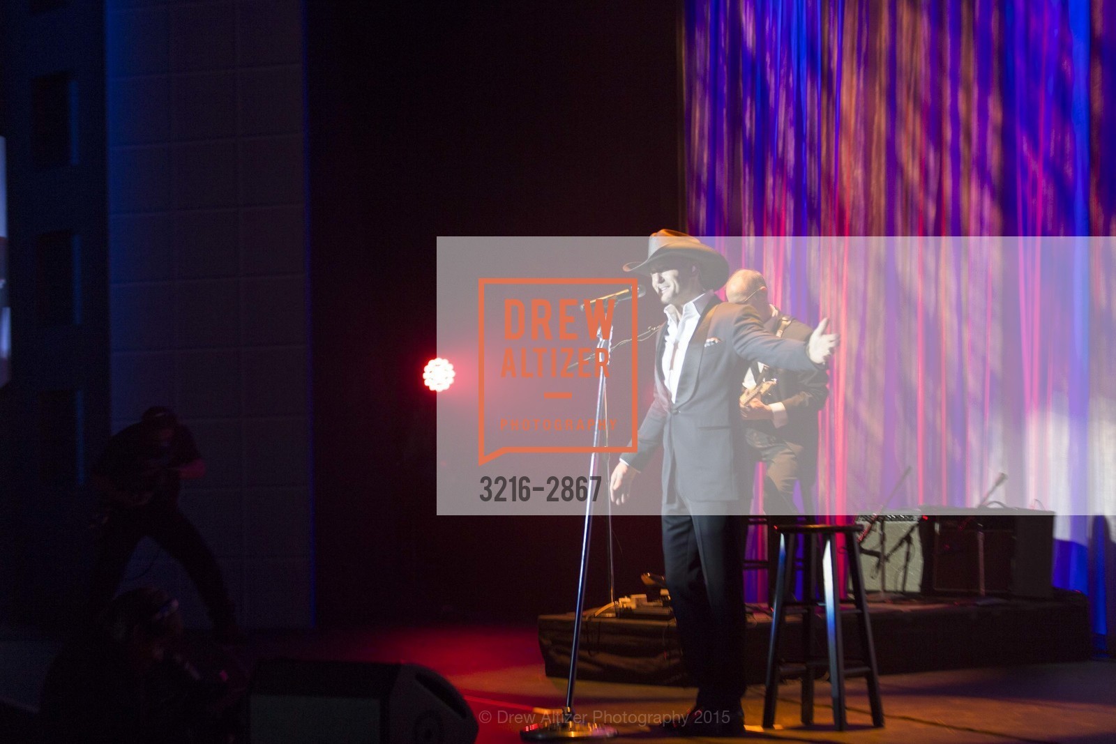 Tim McGraw, UCSF MEDICAL CENTER Champions Gala, US, January 11th, 2015, Photo #3216-2867 Tim McGraw, Photo #3216-2867
