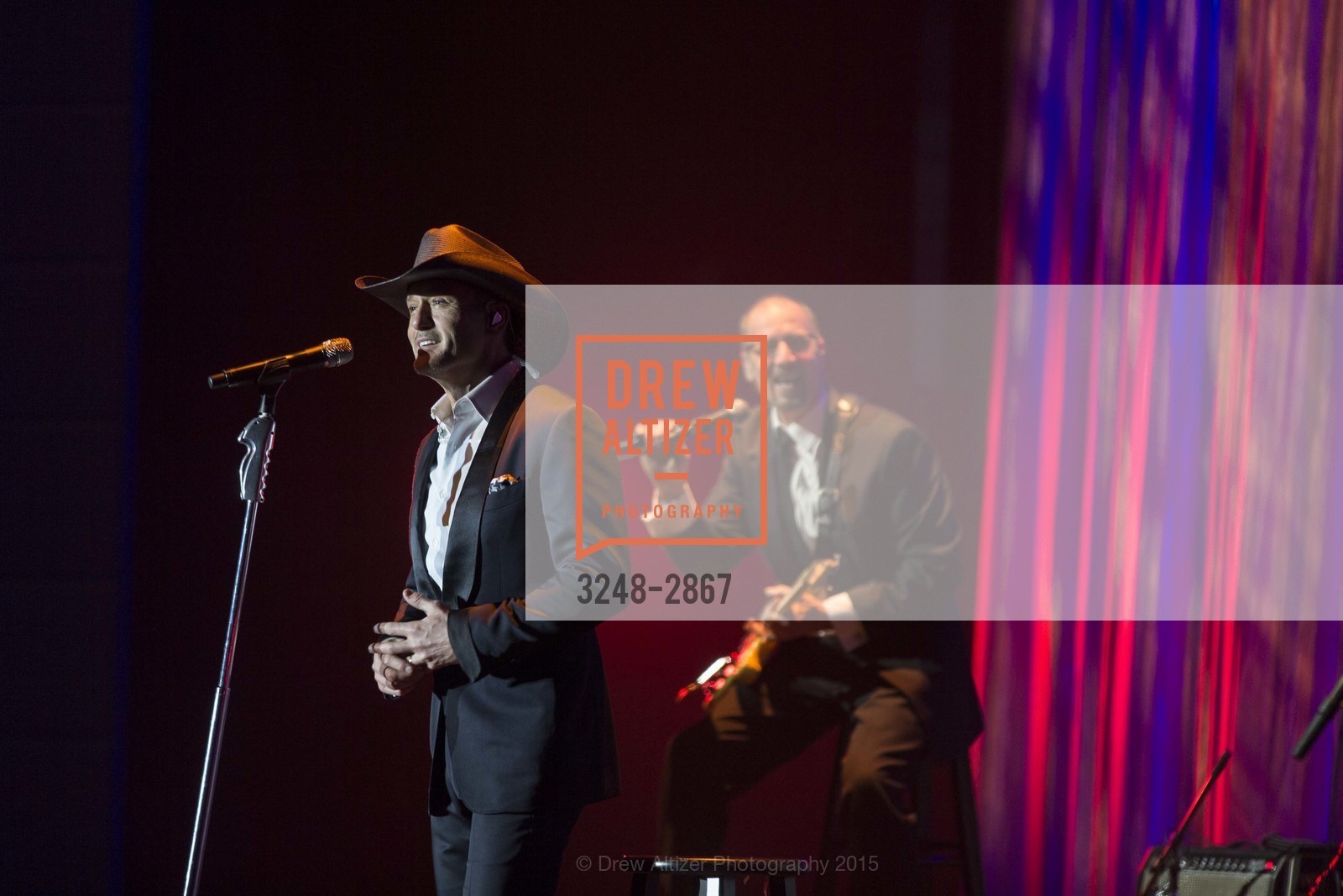 Tim McGraw, UCSF MEDICAL CENTER Champions Gala, US, January 11th, 2015, Photo #3248-2867 Tim McGraw, Photo #3248-2867