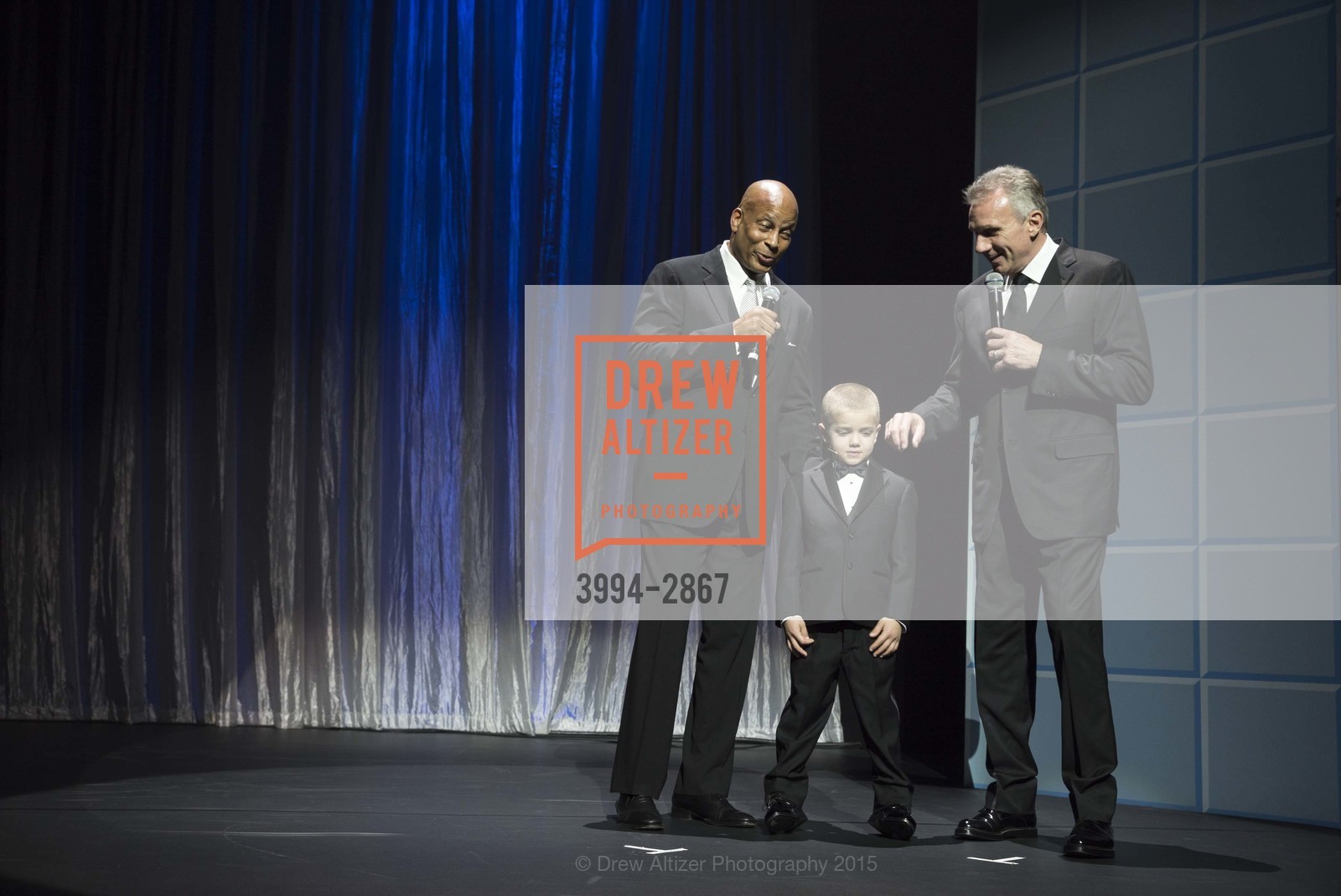 Ronnie Lott, Rhett Krawitt, Joe Montana, UCSF MEDICAL CENTER Champions Gala, US, January 11th, 2015, Photo #3994-2867 Ronnie Lott, Rhett Krawitt, Joe Montana, Photo #3994-2867