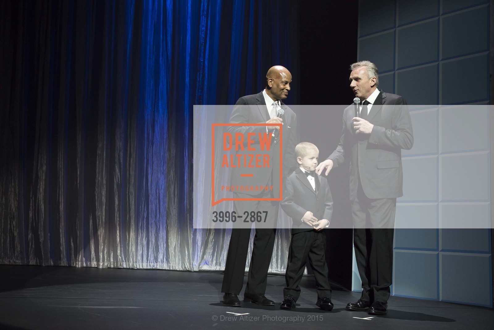 Ronnie Lott, Rhett Krawitt, Joe Montana, UCSF MEDICAL CENTER Champions Gala, US, January 11th, 2015, Photo #3996-2867 Ronnie Lott, Rhett Krawitt, Joe Montana, Photo #3996-2867