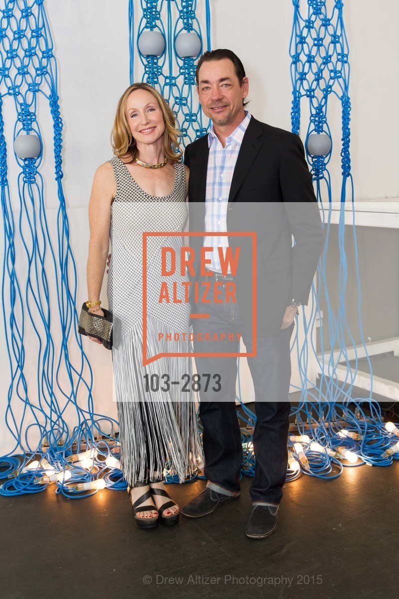 Anne Wattis, Paul Wattis, THE ART MARKET San Francisco Benefit Preview Reception, US, April 30th, 2015, Photo #103-2873 Anne Wattis, Paul Wattis, Photo #103-2873