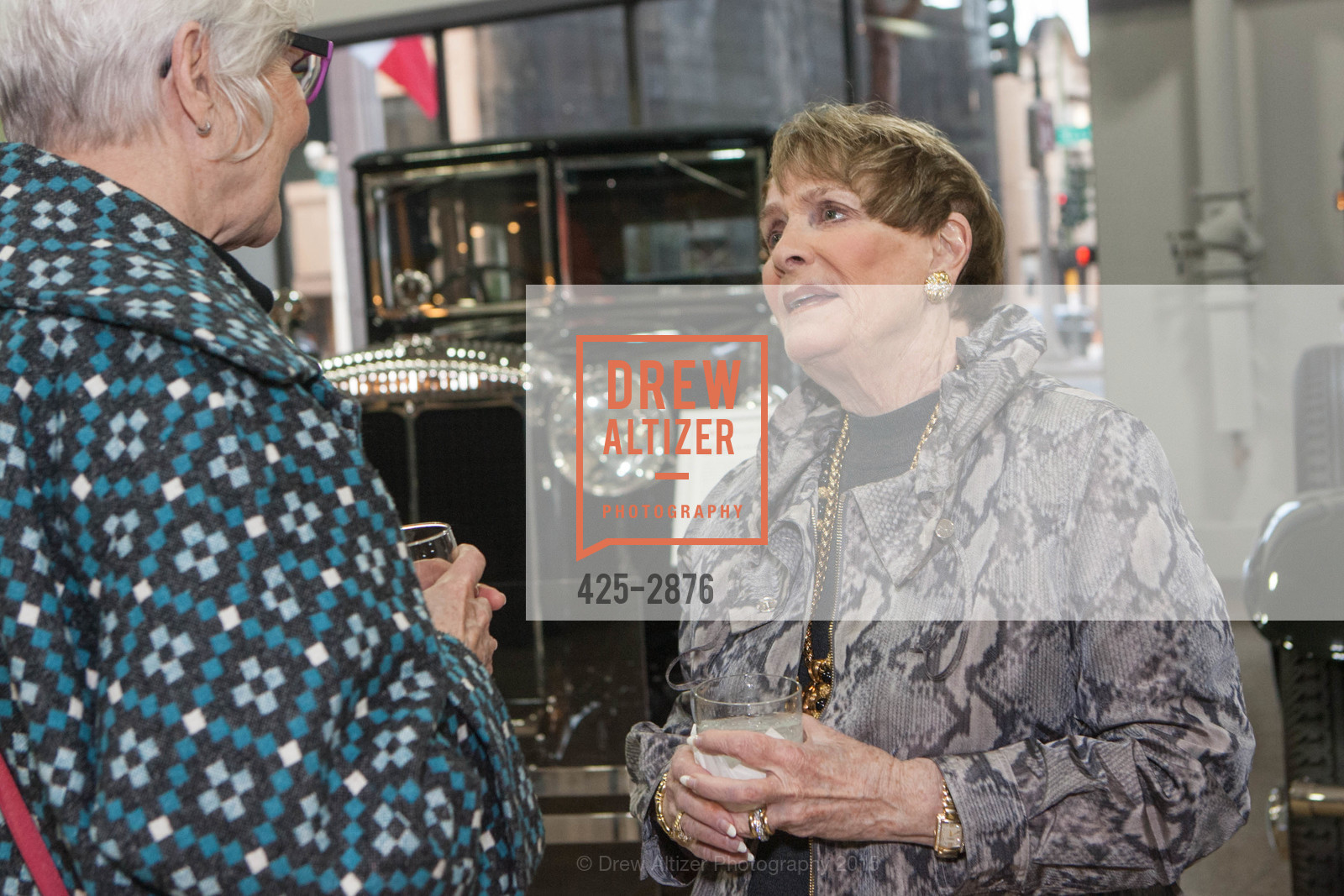 Sue Stephens, SF FIREFIGHTERS Toy Program Honors RICHARD STEPHENS, US, February 27th, 2015, Photo #425-2876 Sue Stephens, Photo #425-2876