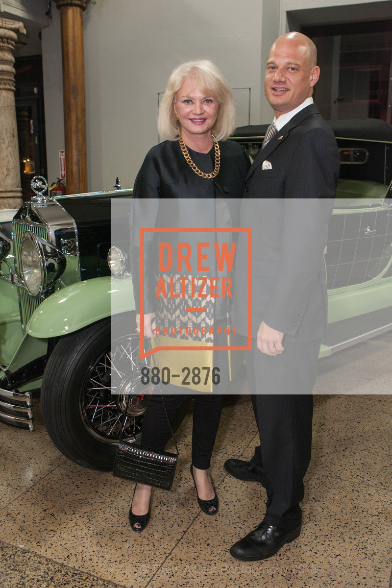 Heide Betz, Stephen Betz, SF FIREFIGHTERS Toy Program Honors RICHARD STEPHENS, US, February 27th, 2015, Photo #880-2876 Heide Betz, Stephen Betz, Photo #880-2876