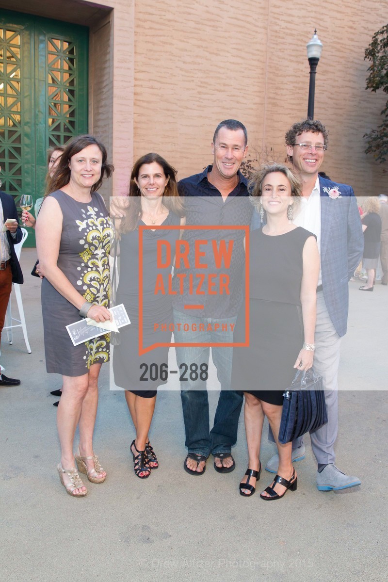 Heather Klein, Nancy Conger, Kevin Conger, Jennifer Wilson, Marcel Wilson, Gucci & Vogue Dinner, Palace of Fine Arts. Palace of Fine Arts, . 3301 Lyon St, September 19th, 2015, Photo #206-288 Heather Klein, Nancy Conger, Kevin Conger, Jennifer Wilson, Marcel Wilson, Photo #206-288