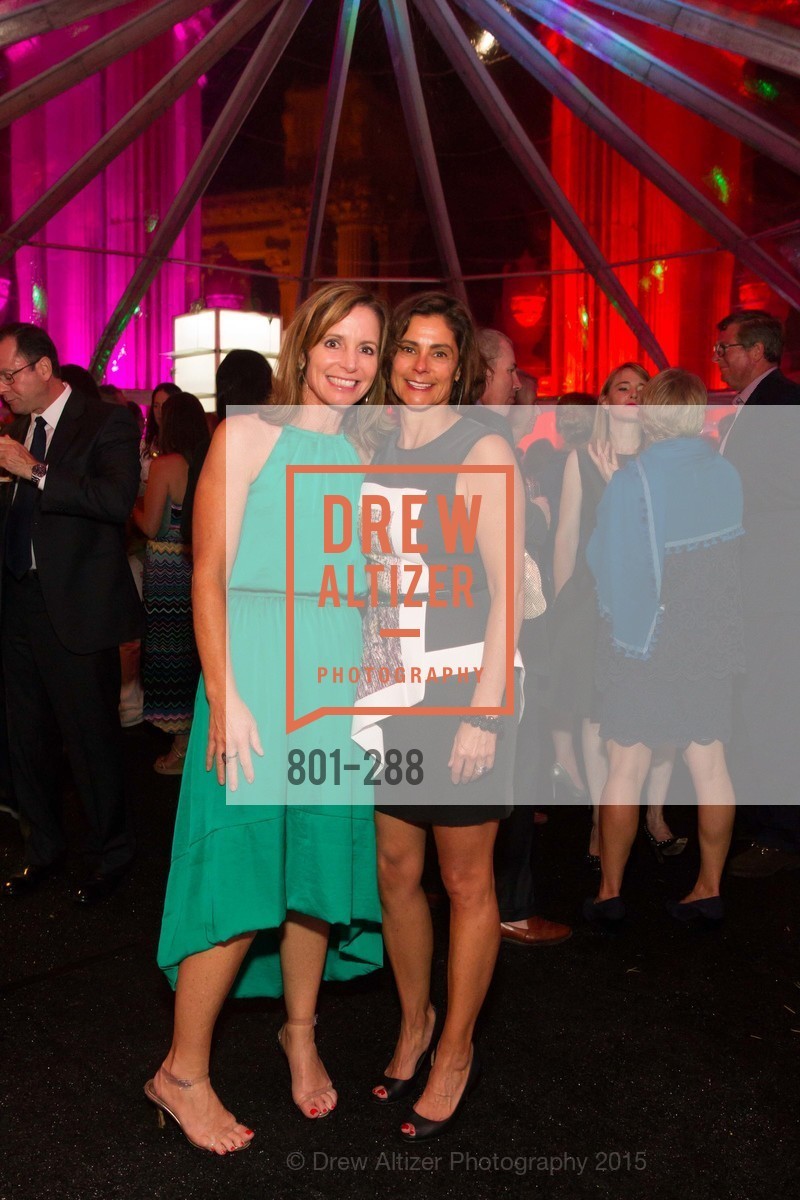 Carrie Goodman, Michelle Panetta, Gucci & Vogue Dinner, Palace of Fine Arts. Palace of Fine Arts, . 3301 Lyon St, September 19th, 2015, Photo #801-288 Carrie Goodman, Michelle Panetta, Photo #801-288