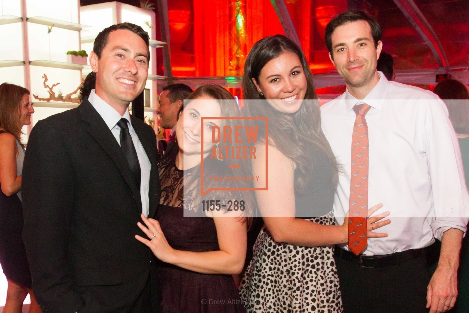 Chris Robertson, Caitlin Crisan, Stephen Crisan, Gucci & Vogue Dinner, Palace of Fine Arts. Palace of Fine Arts, . 3301 Lyon St, September 19th, 2015, Photo #1155-288 Chris Robertson, Caitlin Crisan, Stephen Crisan, Photo #1155-288