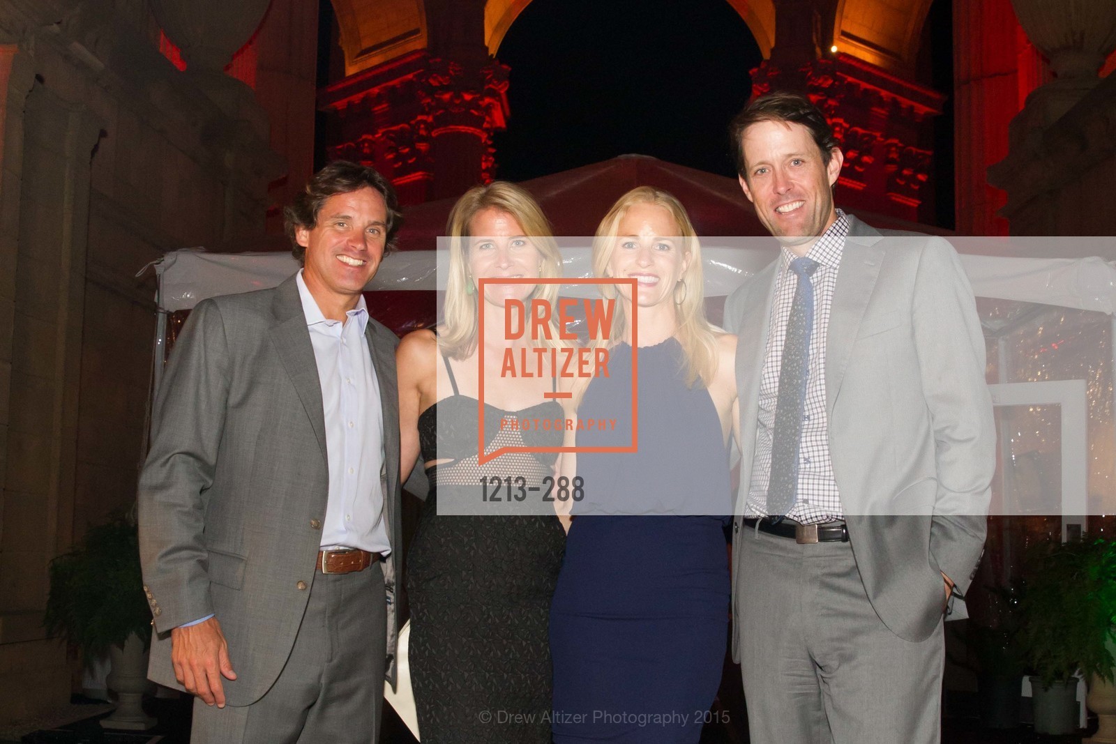 Andy Schwab, Catarina Schwab, Jessica Wynne, Stephen Wynne, Gucci & Vogue Dinner, Palace of Fine Arts. Palace of Fine Arts, . 3301 Lyon St, September 19th, 2015, Photo #1213-288 Andy Schwab, Catarina Schwab, Jessica Wynne, Stephen Wynne, Photo #1213-288