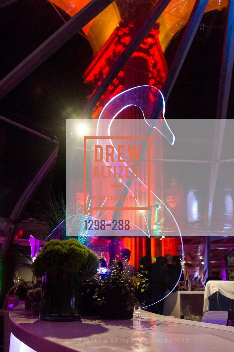 Atmosphere, Gucci & Vogue Dinner, Palace of Fine Arts. Palace of Fine Arts, . 3301 Lyon St, September 19th, 2015, Photo #1298-288 Atmosphere, Photo #1298-288