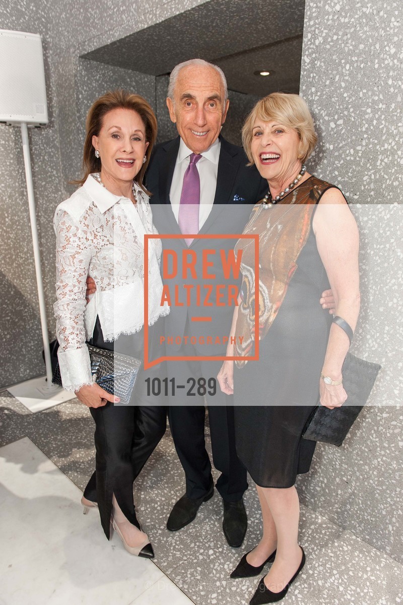 Lucie Weissman, Jerry Weissman, Dagmar Dolby, Gucci & Vogue Dinner, Valentino. Valentino, September 15th, 2015, Photo #1011-289 Lucie Weissman, Jerry Weissman, Dagmar Dolby, Photo #1011-289