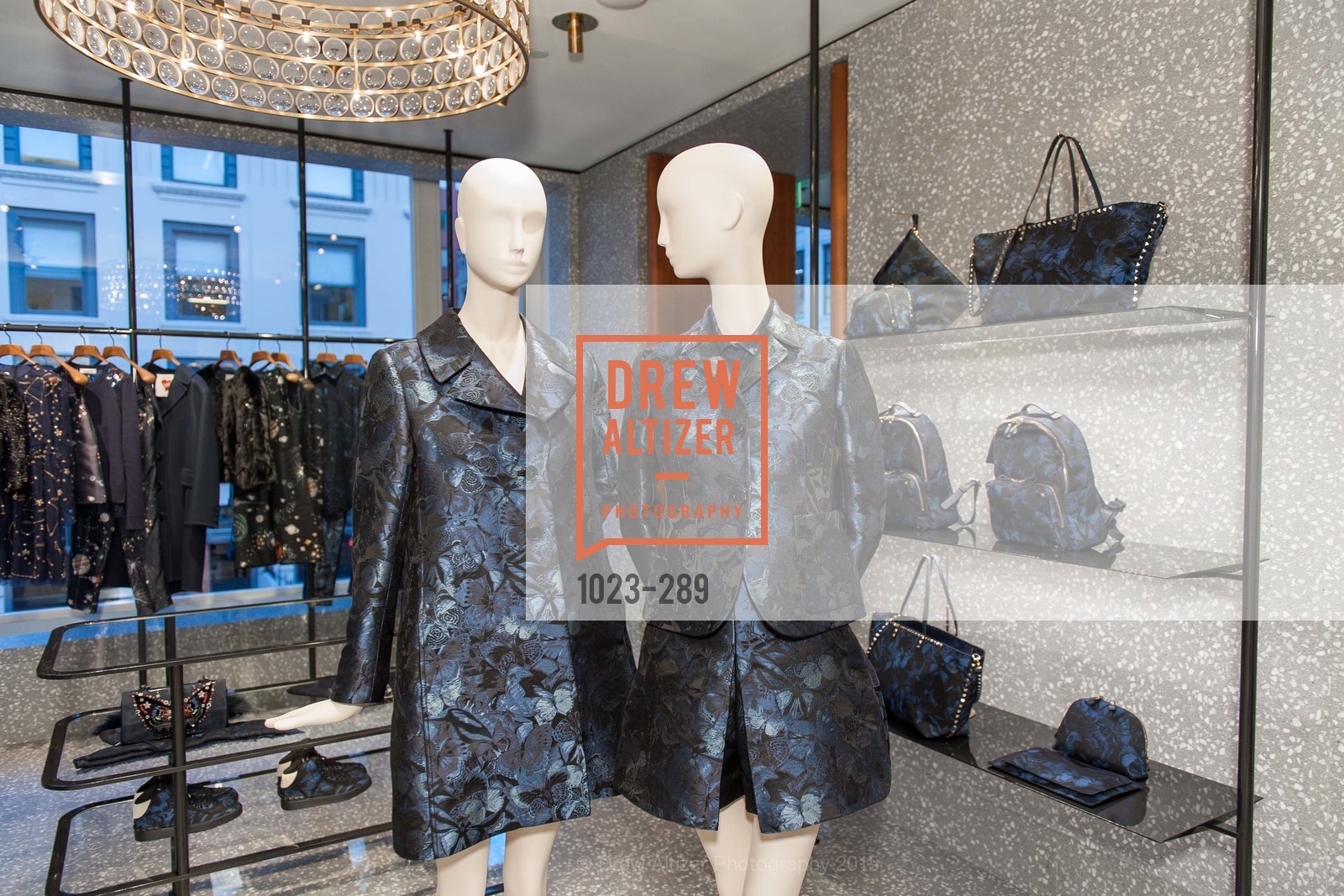 Atmosphere, Gucci & Vogue Dinner, Valentino. Valentino, September 15th, 2015, Photo #1023-289 Atmosphere, Photo #1023-289