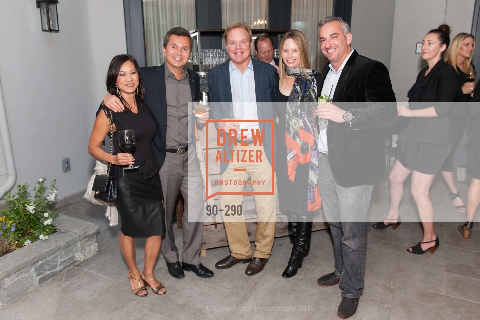 Thuy Bu, Michael Uytengsu, David Douglas, Nanette Lashay, Tim Martin, Gucci & Vogue Dinner, Private home. Private home, . 1030 Hamilton Ave, September 16th, 2015, Photo #90-290 Thuy Bu, Michael Uytengsu, David Douglas, Nanette Lashay, Tim Martin, Photo #90-290