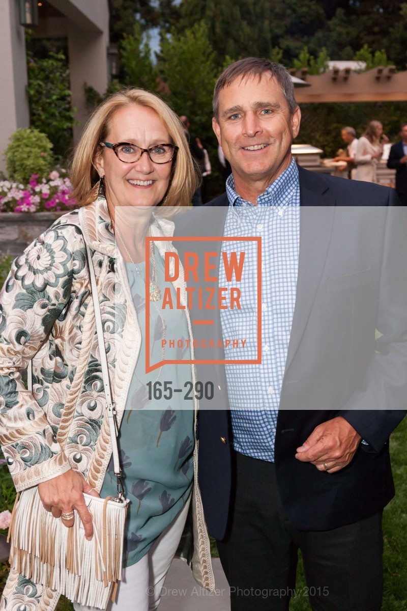 Ellen Olson, Steve Clarens, Gucci & Vogue Dinner, Private home. Private home, . 1030 Hamilton Ave, September 16th, 2015, Photo #165-290 Ellen Olson, Steve Clarens, Photo #165-290