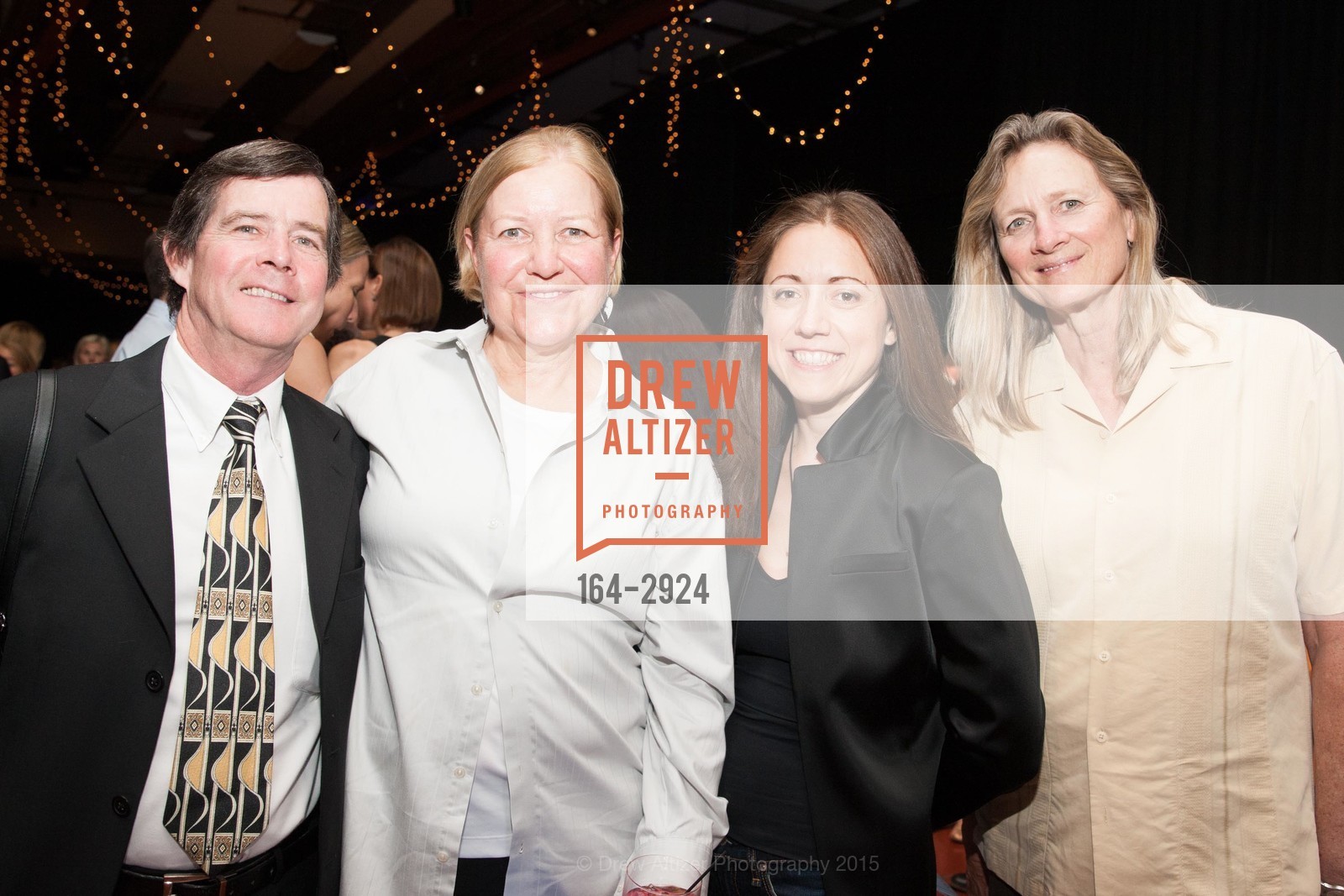 Doug Kelly, Nancy Warren, Tess Beasley, Photo #164-2924