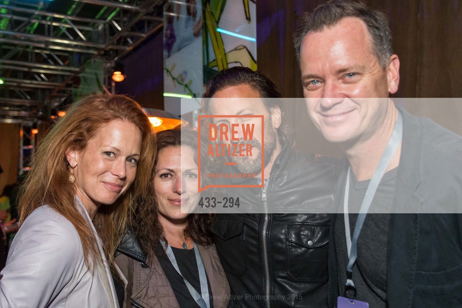 Jennifer Wayland, Lee Forney, Jeff Forney, Mark Wayland, Gucci & Vogue Dinner, Pier 70. Pier 70, September 17th, 2015, Photo #433-294 Jennifer Wayland, Lee Forney, Jeff Forney, Mark Wayland, Photo #433-294