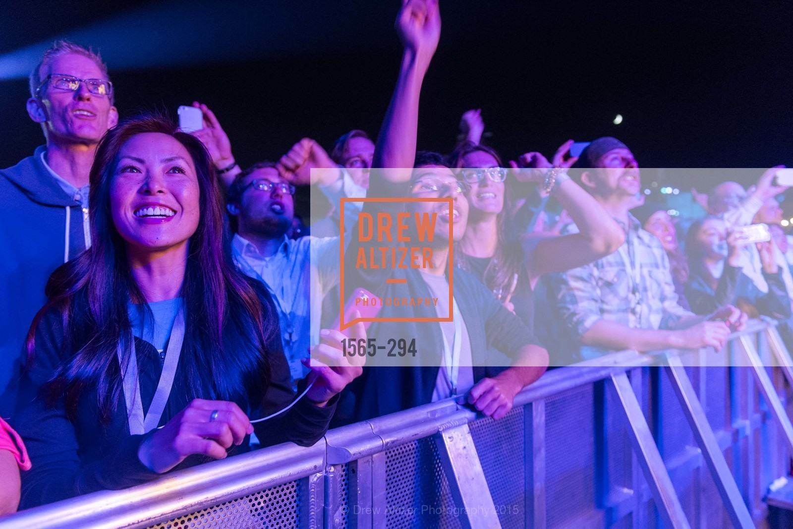 Audience, The Concert For UCSF Benioff Children's Hospital, Pier 70, September 17th, 2015,Drew Altizer, Drew Altizer Photography, full-service agency, private events, San Francisco photographer, photographer california