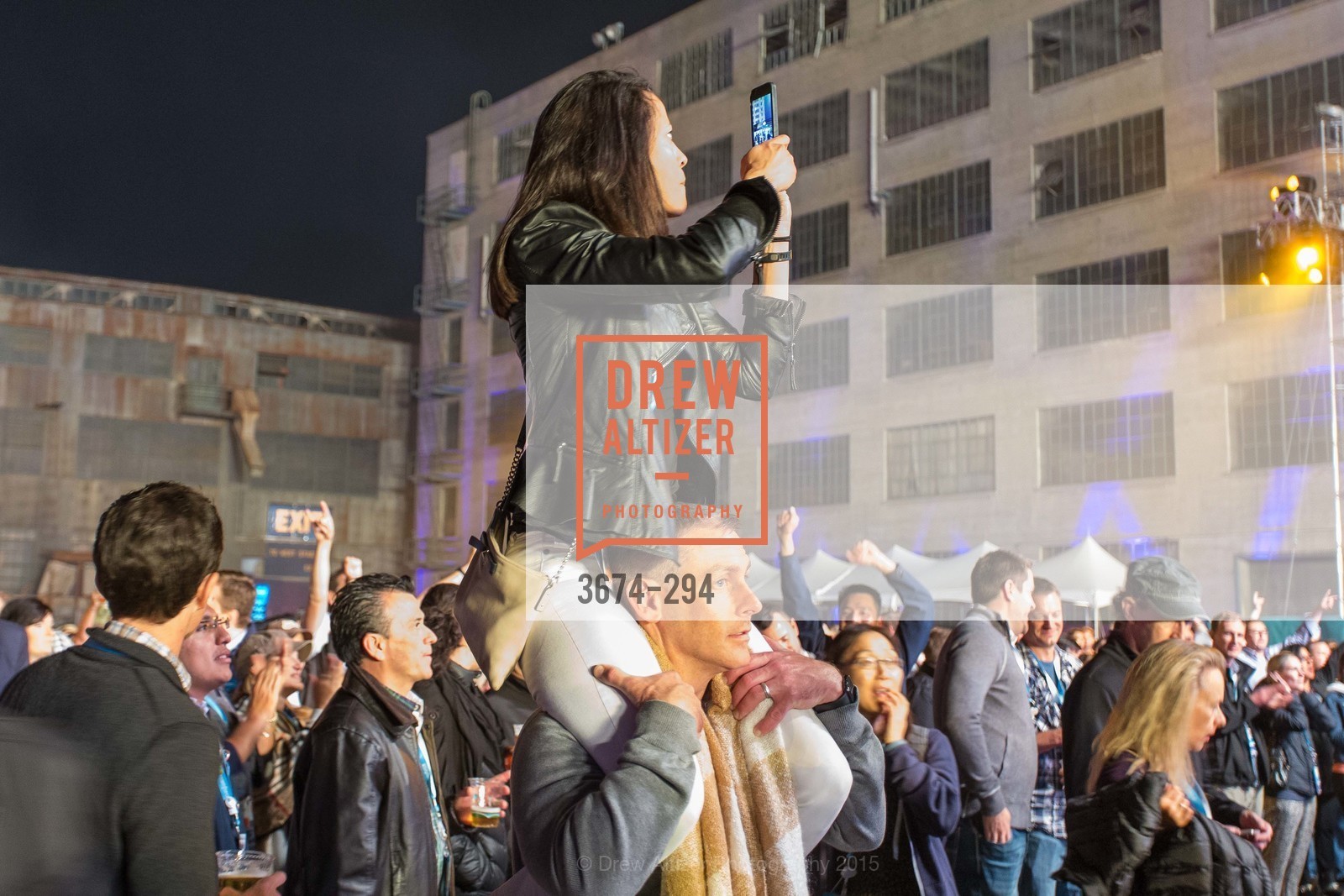 Audience, The Concert For UCSF Benioff Children's Hospital, Pier 70, September 17th, 2015,Drew Altizer, Drew Altizer Photography, full-service event agency, private events, San Francisco photographer, photographer California