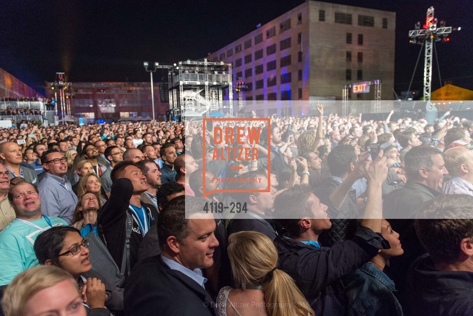 Audience, The Concert For UCSF Benioff Children's Hospital, Pier 70, September 17th, 2015,Drew Altizer, Drew Altizer Photography, full-service event agency, private events, San Francisco photographer, photographer California