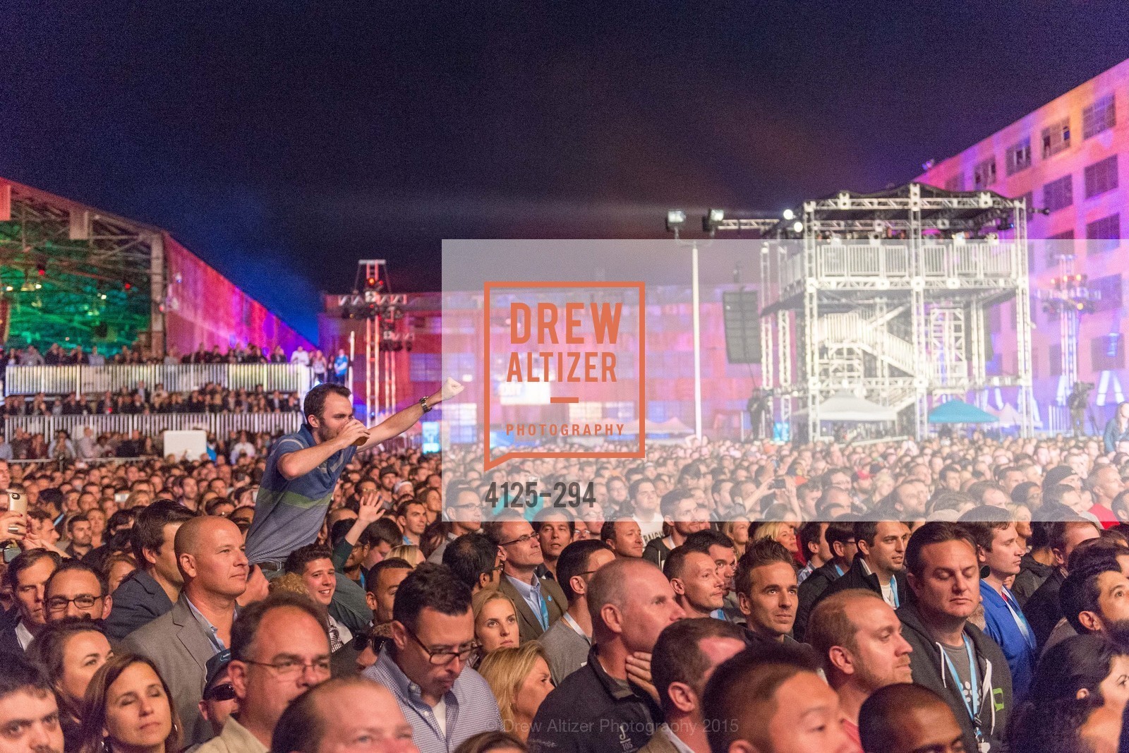 Audience, The Concert For UCSF Benioff Children's Hospital, Pier 70, September 17th, 2015,Drew Altizer, Drew Altizer Photography, full-service event agency, private events, San Francisco photographer, photographer California