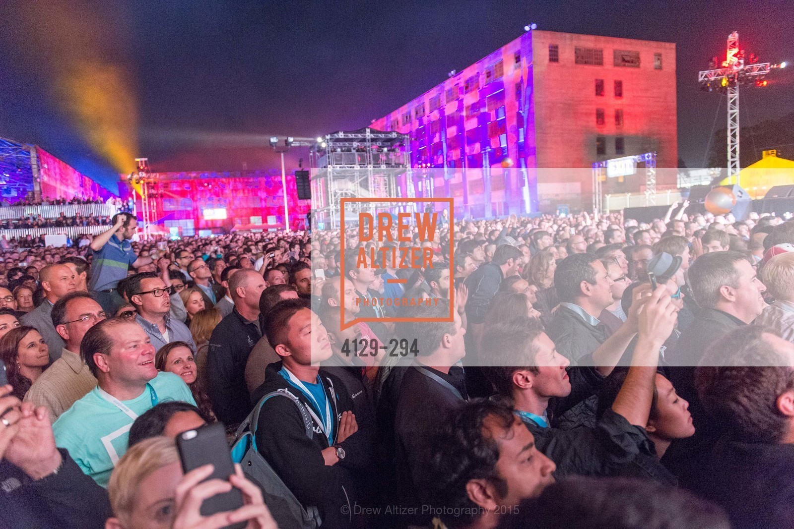Audience, The Concert For UCSF Benioff Children's Hospital, Pier 70, September 17th, 2015,Drew Altizer, Drew Altizer Photography, full-service agency, private events, San Francisco photographer, photographer california