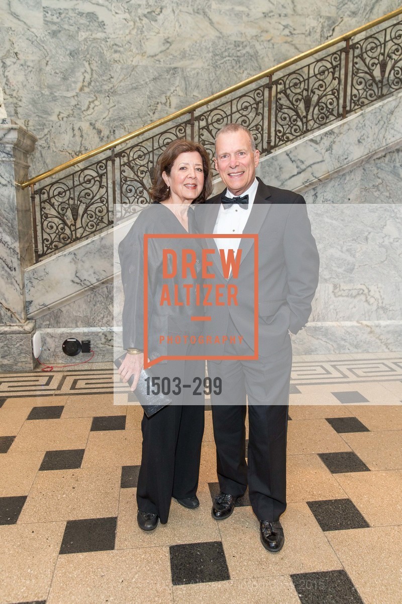 Linda Kemper, David Gockley, Gucci & Vogue Dinner, Stanford University. Stanford University, September 19th, 2015, Photo #1503-299 Linda Kemper, David Gockley, Photo #1503-299