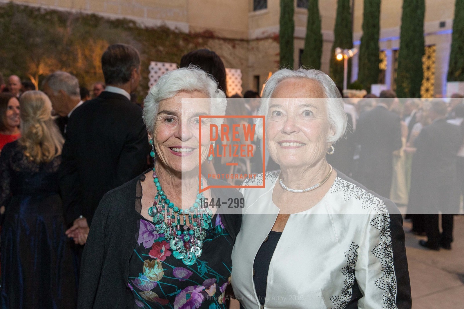 Madora Jennings, Joanne Hall, Photo #1644-299